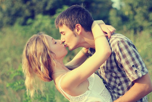 Can Kissing Cause Cavities?